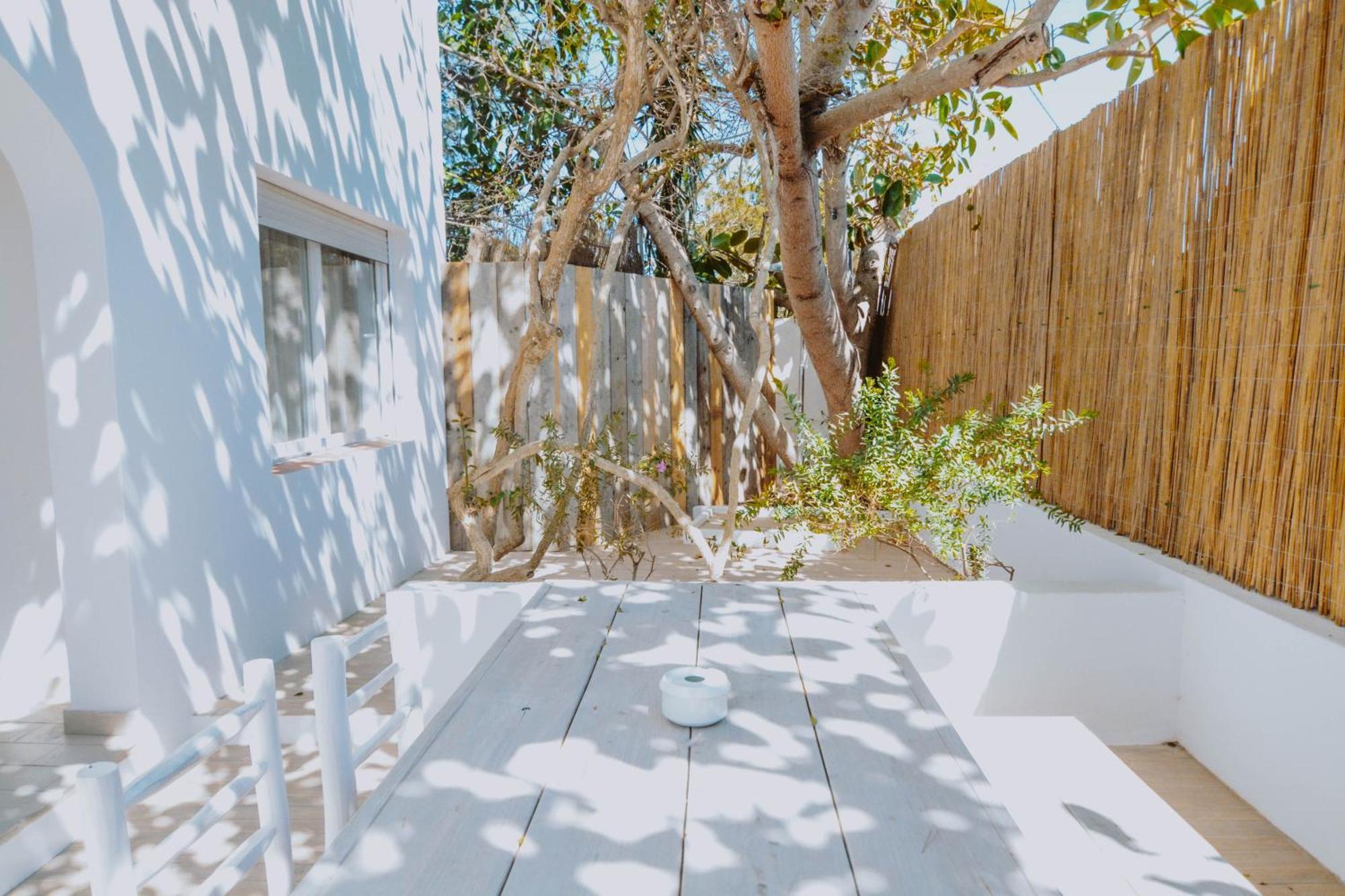 Aparthotel Secret Oasis Ibiza-Only Adults San Antonio Abad Exterior foto