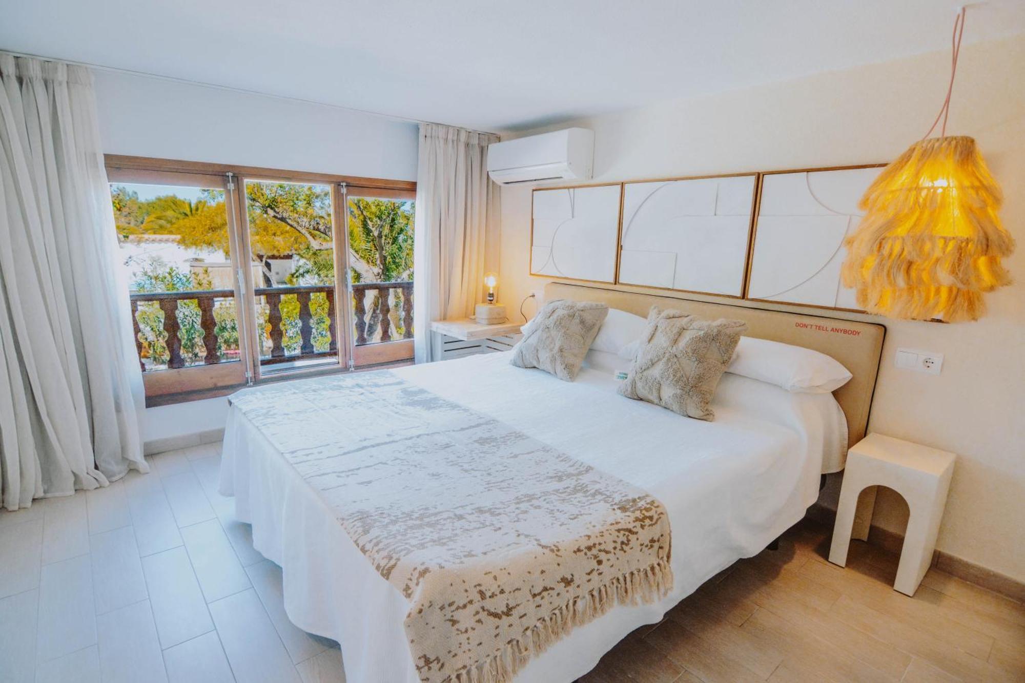 Aparthotel Secret Oasis Ibiza-Only Adults San Antonio Abad Exterior foto