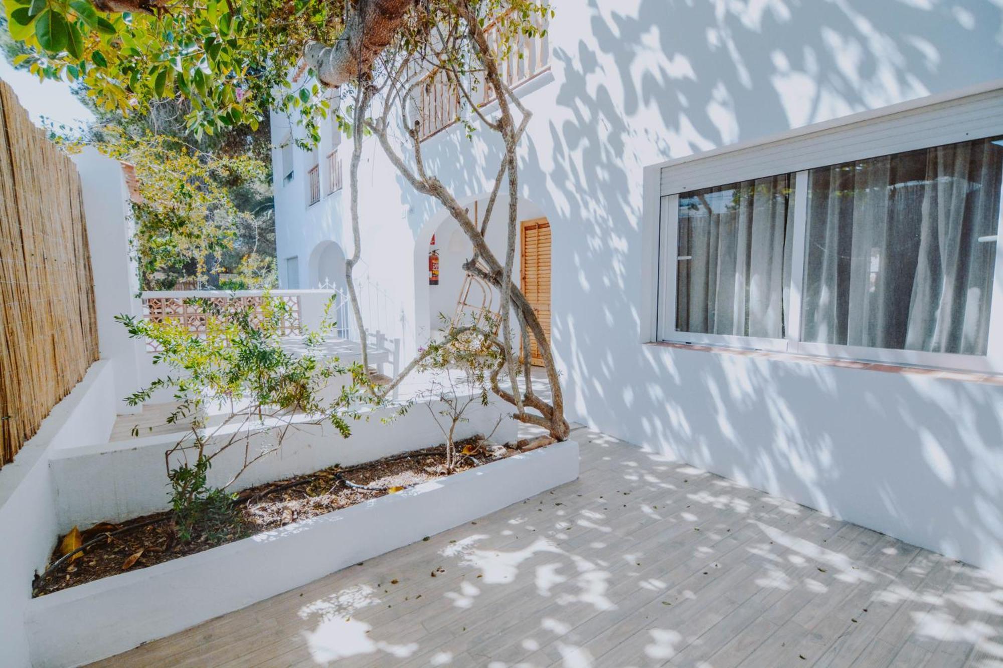 Aparthotel Secret Oasis Ibiza-Only Adults San Antonio Abad Exterior foto