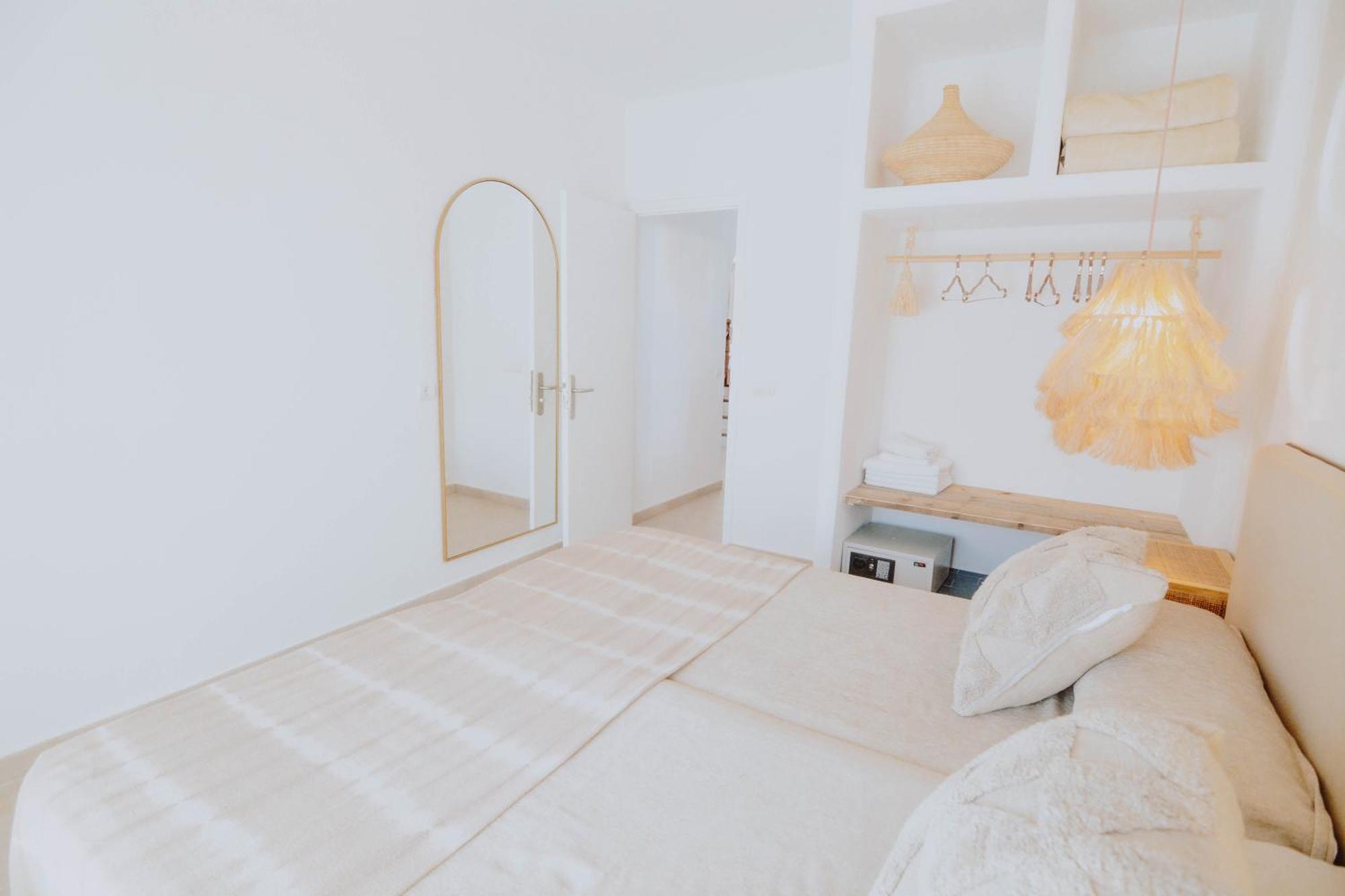 Aparthotel Secret Oasis Ibiza-Only Adults San Antonio Abad Exterior foto