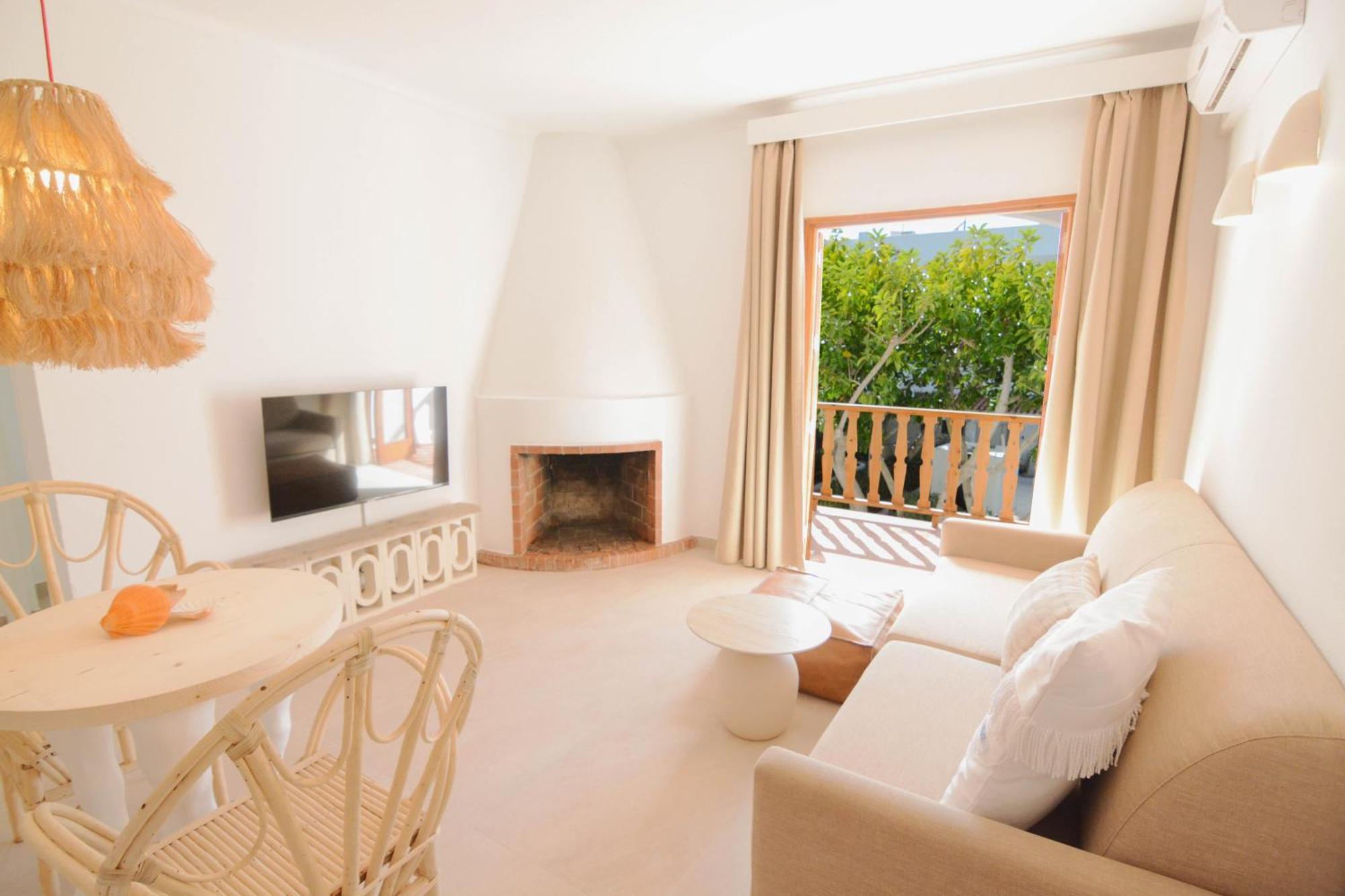Aparthotel Secret Oasis Ibiza-Only Adults San Antonio Abad Exterior foto